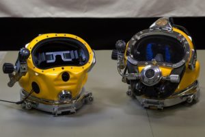 Diving helmet for underwater welding