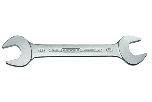 Double end spanner