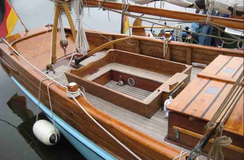 Cockpit - parts of boat