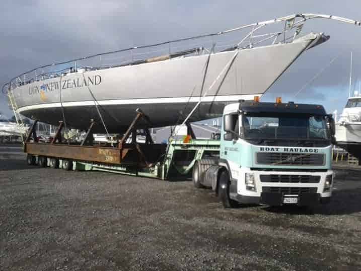 Boat Haulage - Types of Trucks